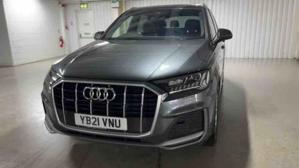 More views of Audi Q7