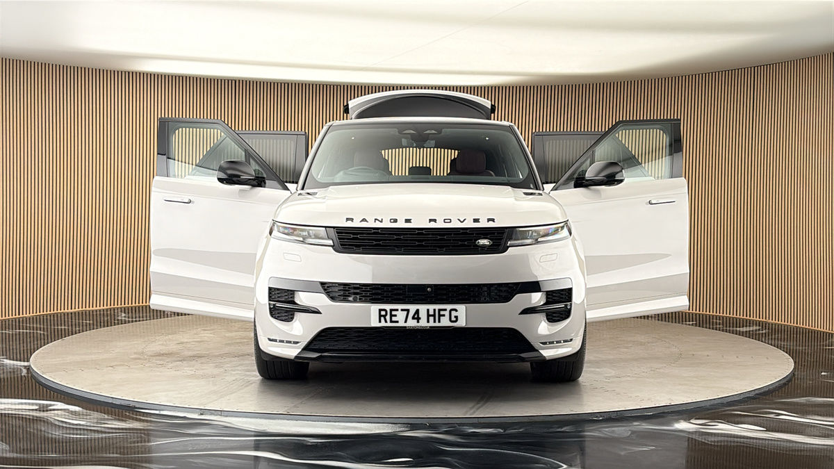 More views of Land Rover Range Rover Sport