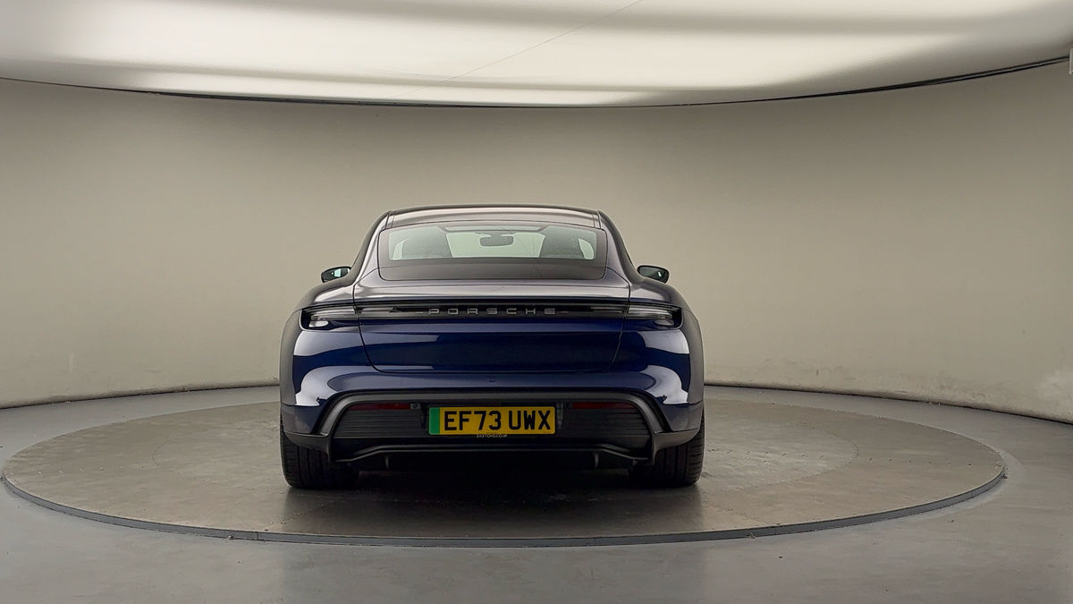 Porsche Taycan Image 4
