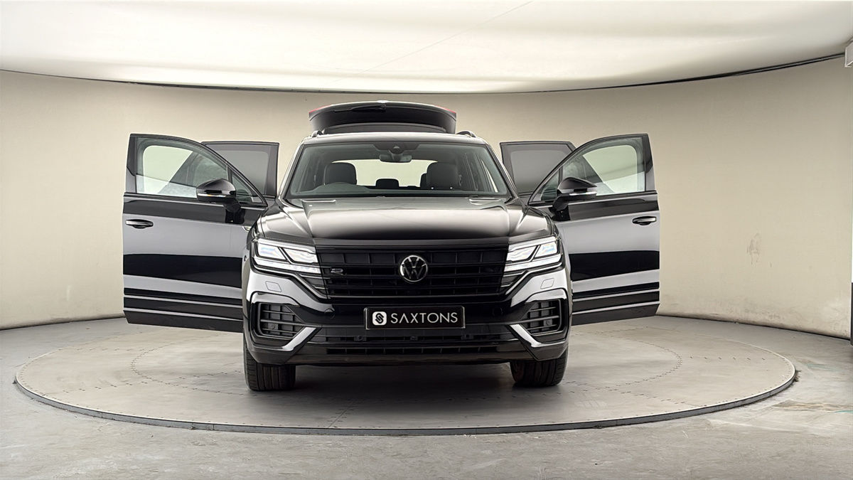 More views of Volkswagen Touareg