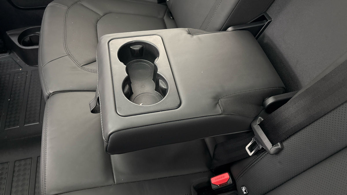 Land Rover Defender 90 Image 9