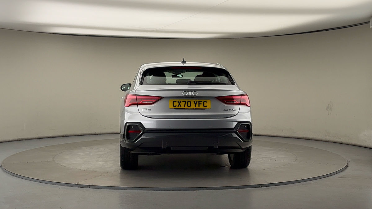 More views of Audi Q3