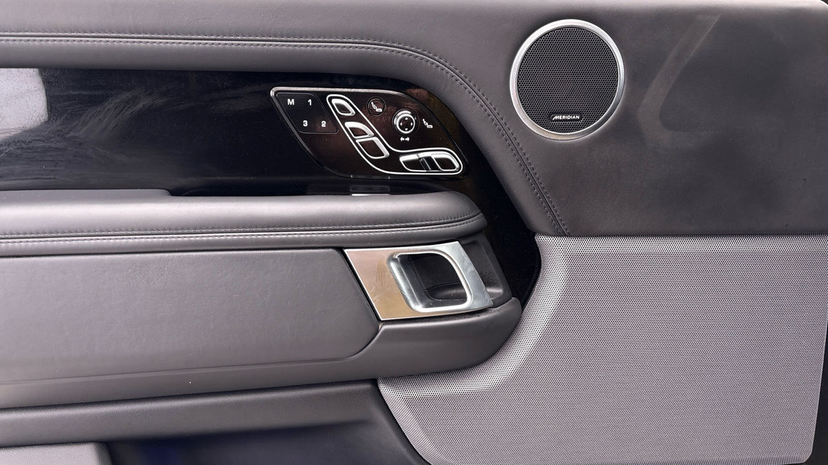 Land Rover Range Rover Image 19