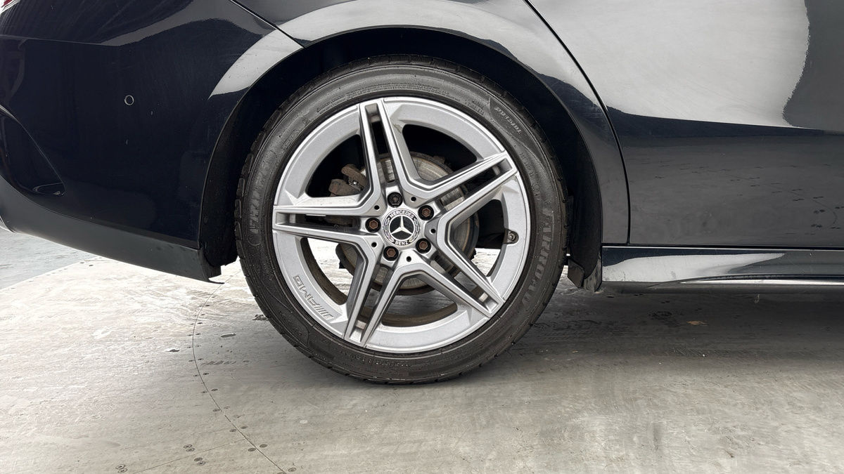 Mercedes-Benz CLA Image 10