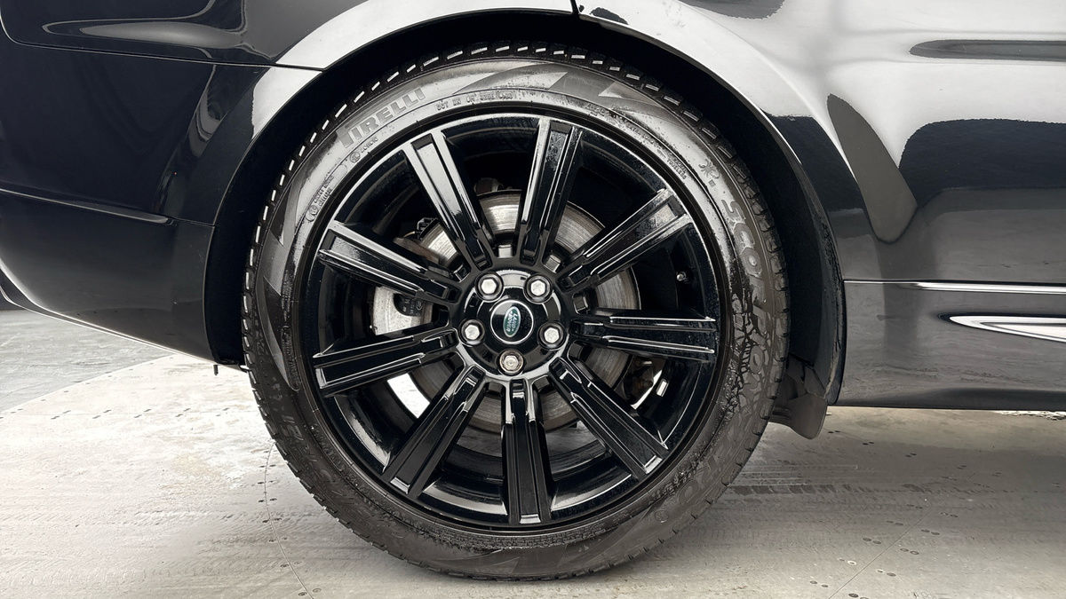 Land Rover Range Rover Sport Image 10