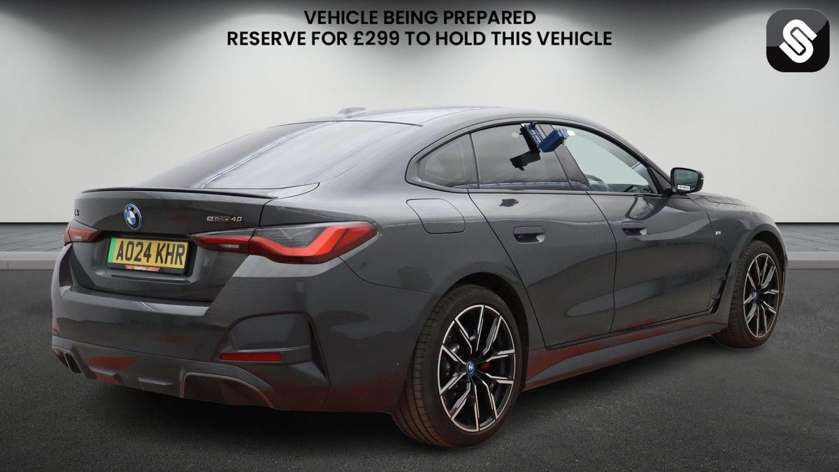 BMW i4 Image 4