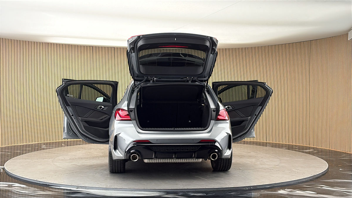 More views of BMW 1 Series