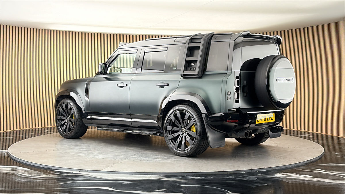 More views of Land Rover Defender 110