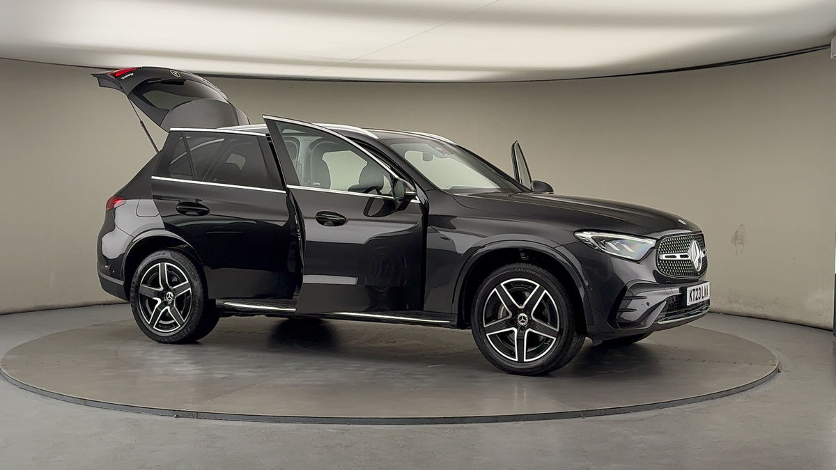 More views of Mercedes-Benz GLC