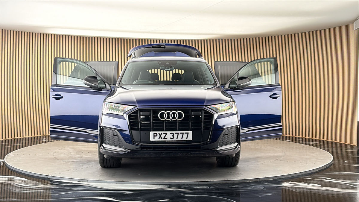 More views of Audi Q7