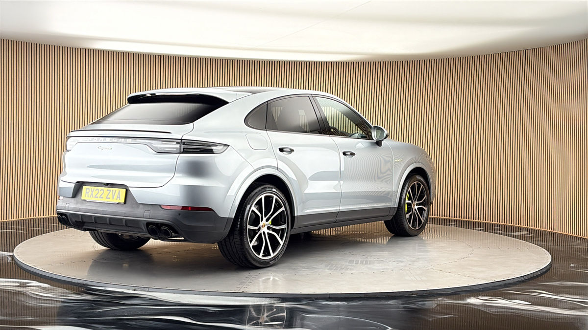 More views of Porsche Cayenne