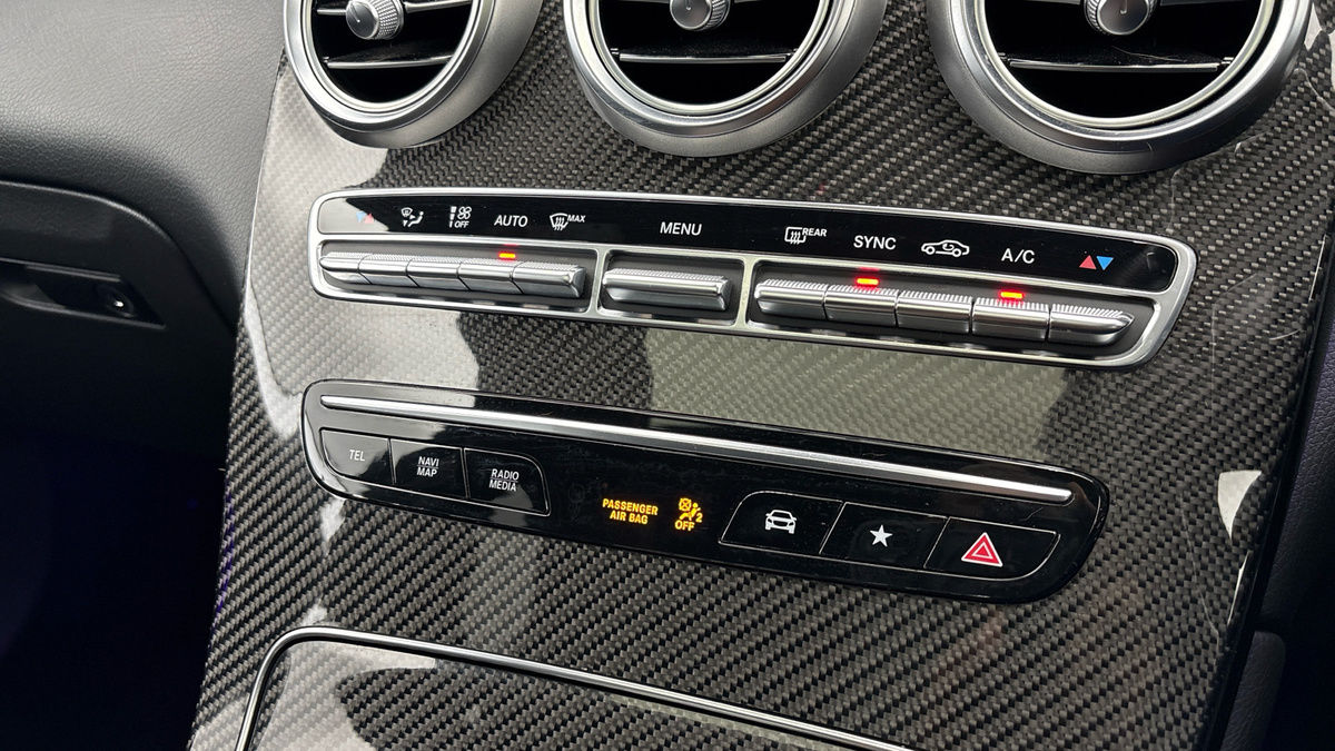 Mercedes-Benz GLC Image 28
