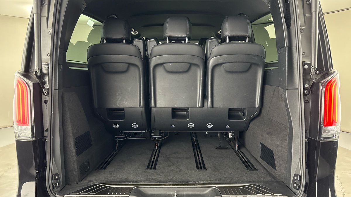 Mercedes-Benz V Class Image 11