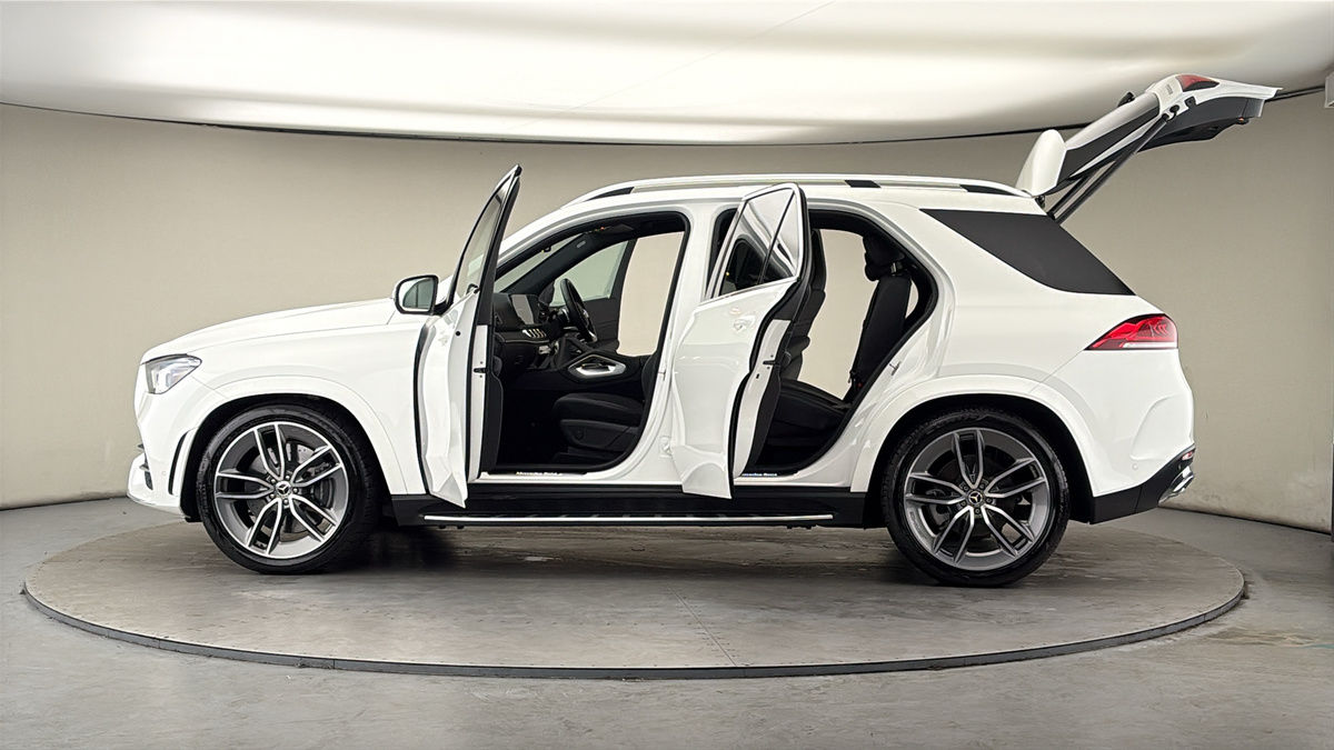 More views of Mercedes-Benz GLE