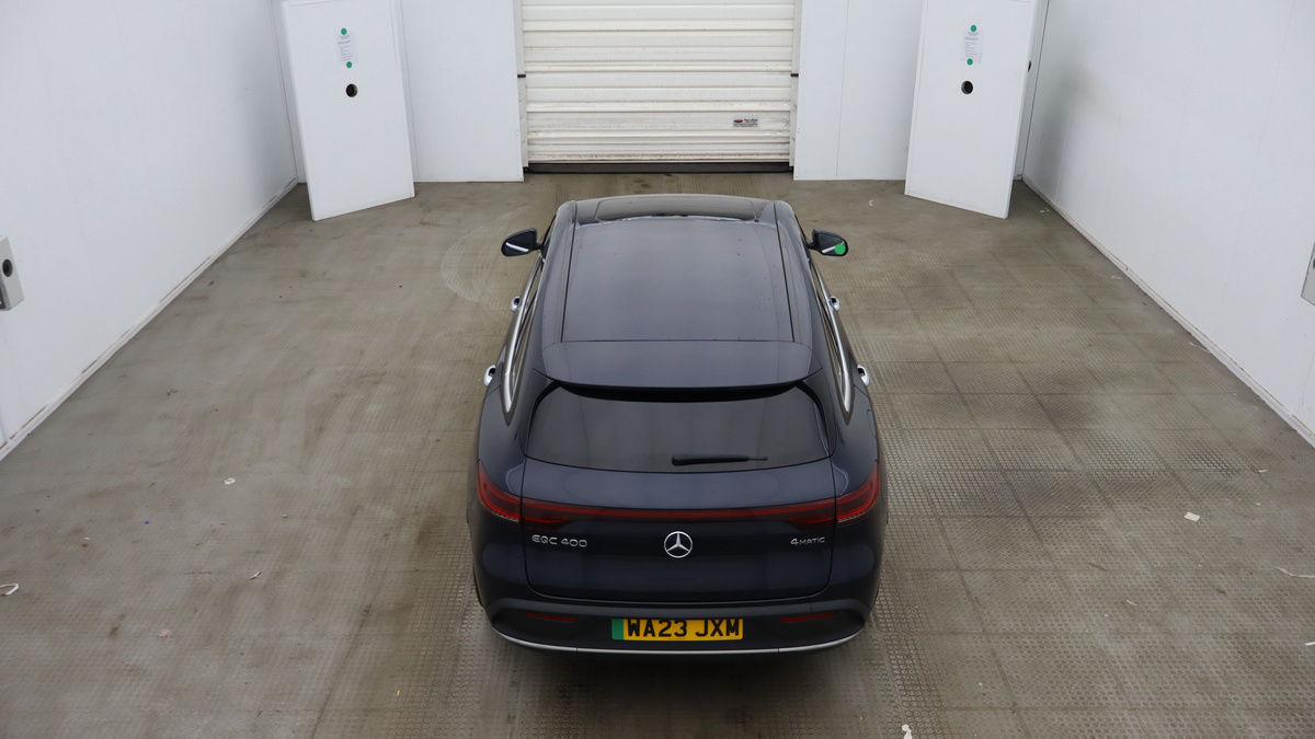 Mercedes-Benz EQC Image 8