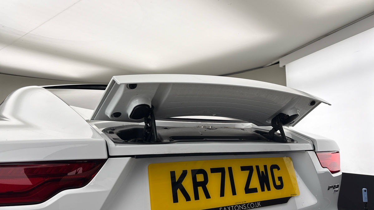 Jaguar F-Type Image 29