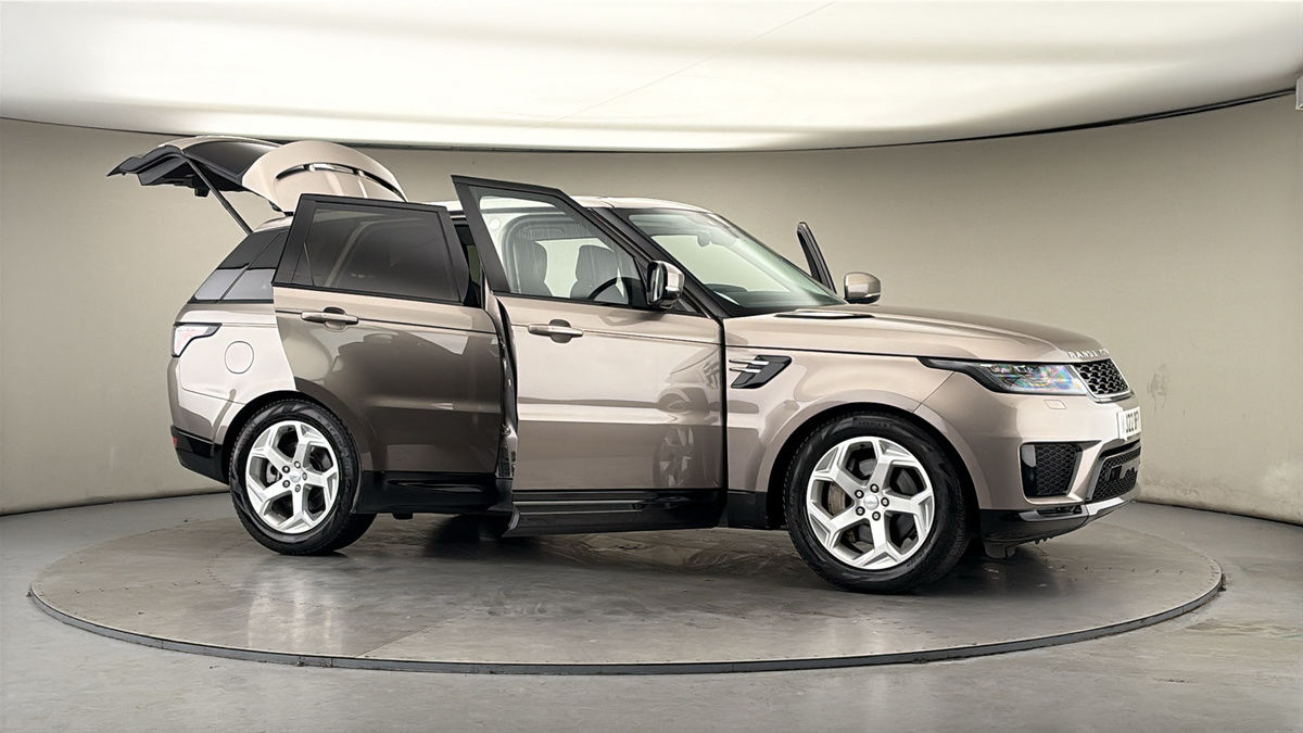 More views of Land Rover Range Rover Sport