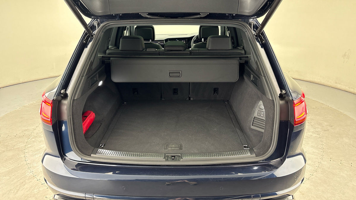 Volkswagen Touareg Image 11