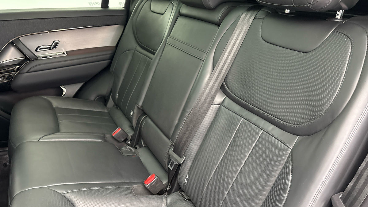 Land Rover Range Rover Sport Image 8