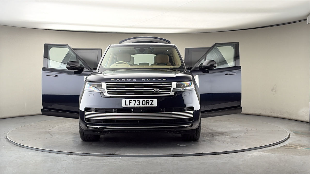 More views of Land Rover Range Rover