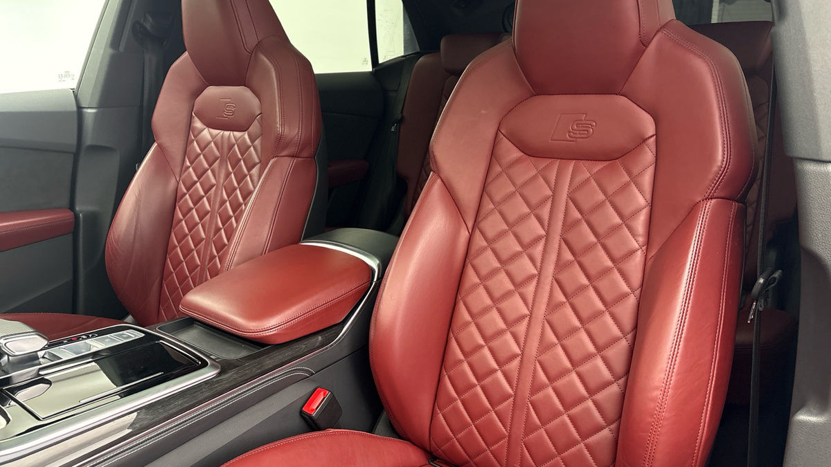 Audi SQ8 Image 7