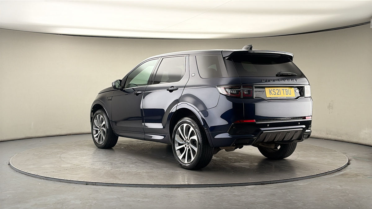 Land Rover Discovery Sport Image 2