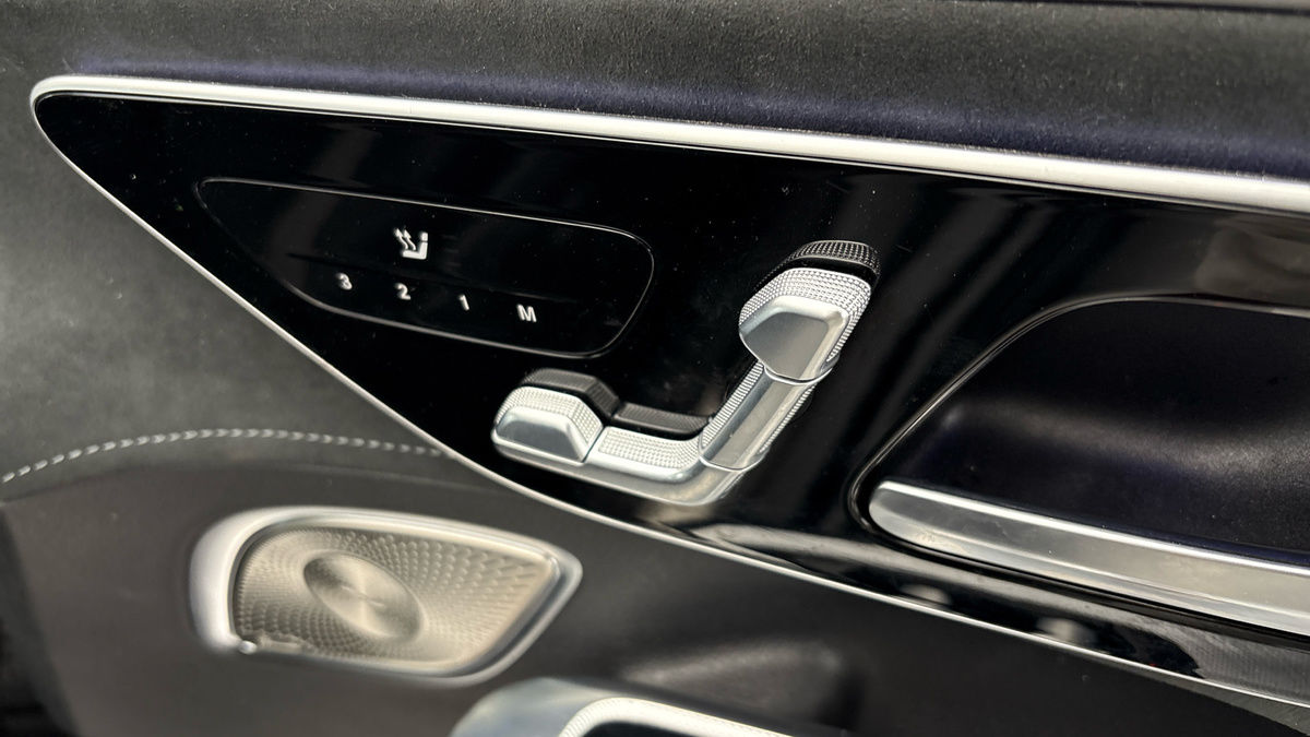 Mercedes-Benz EQE Image 30