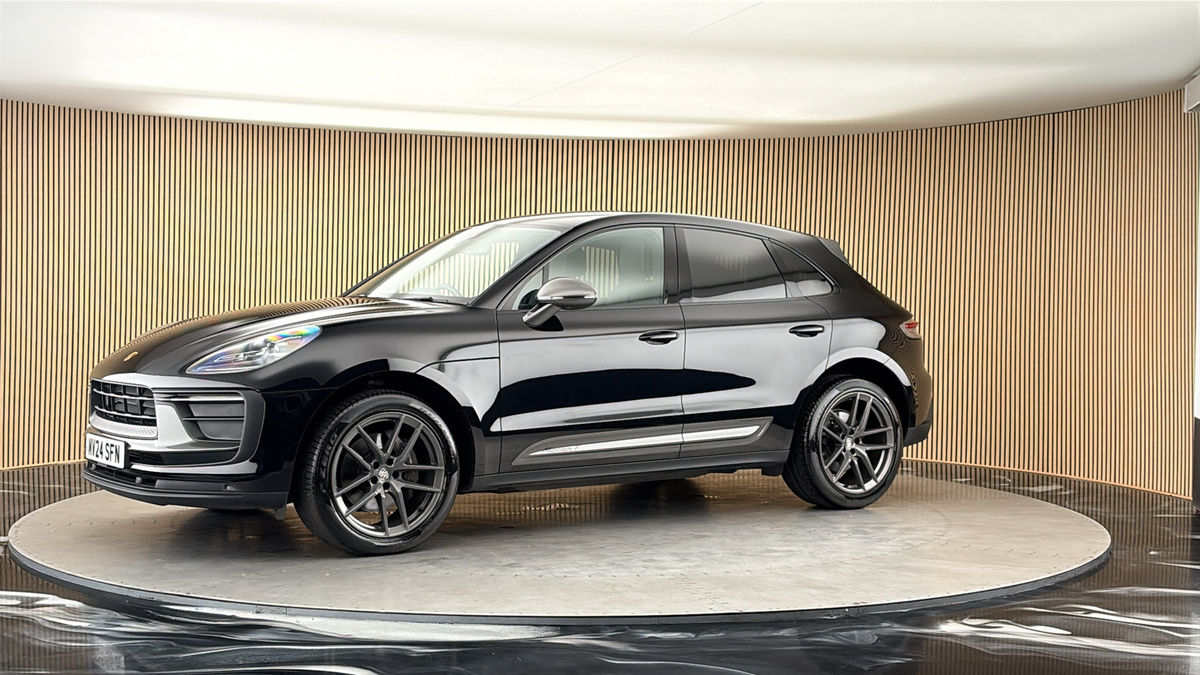 More views of Porsche Macan