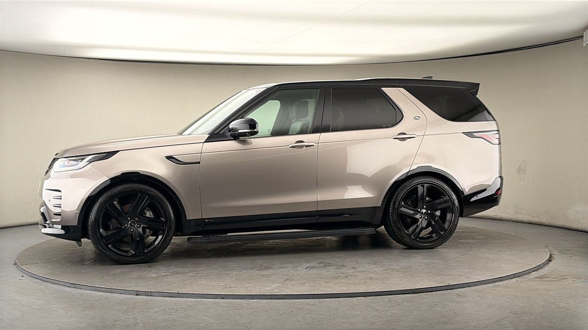 More views of Land Rover Discovery