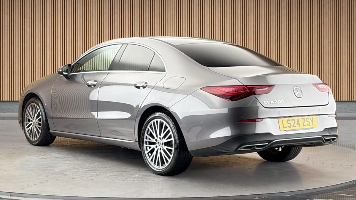 Mercedes-Benz CLA Image 2