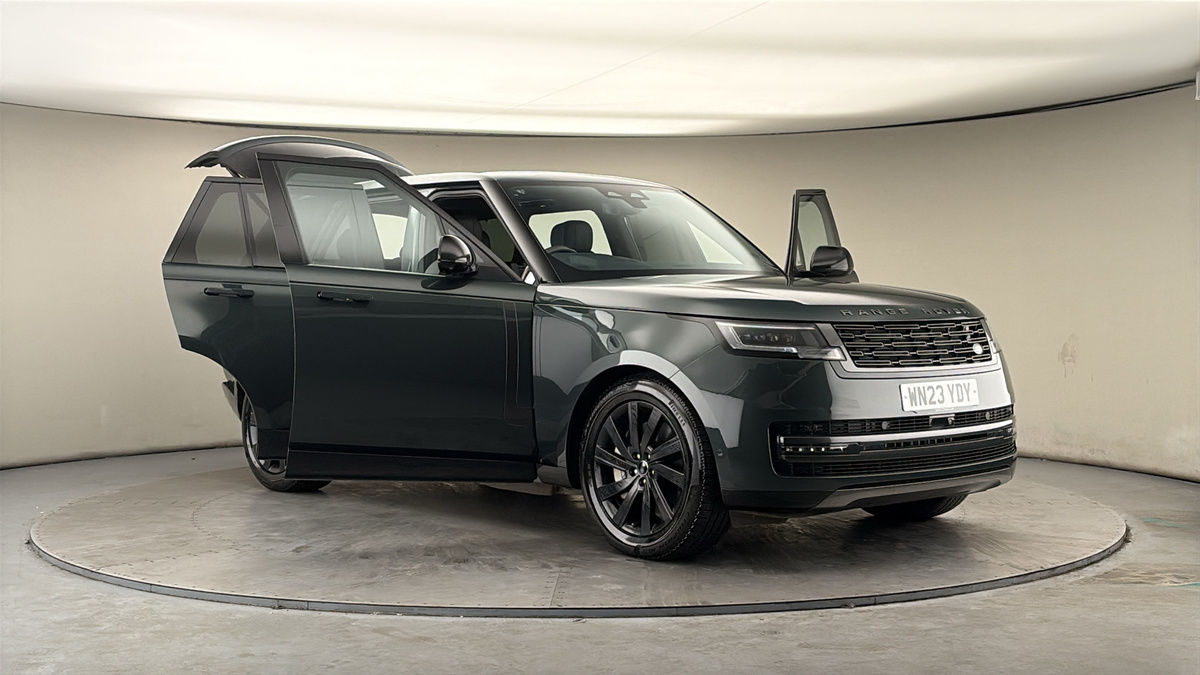 More views of Land Rover Range Rover