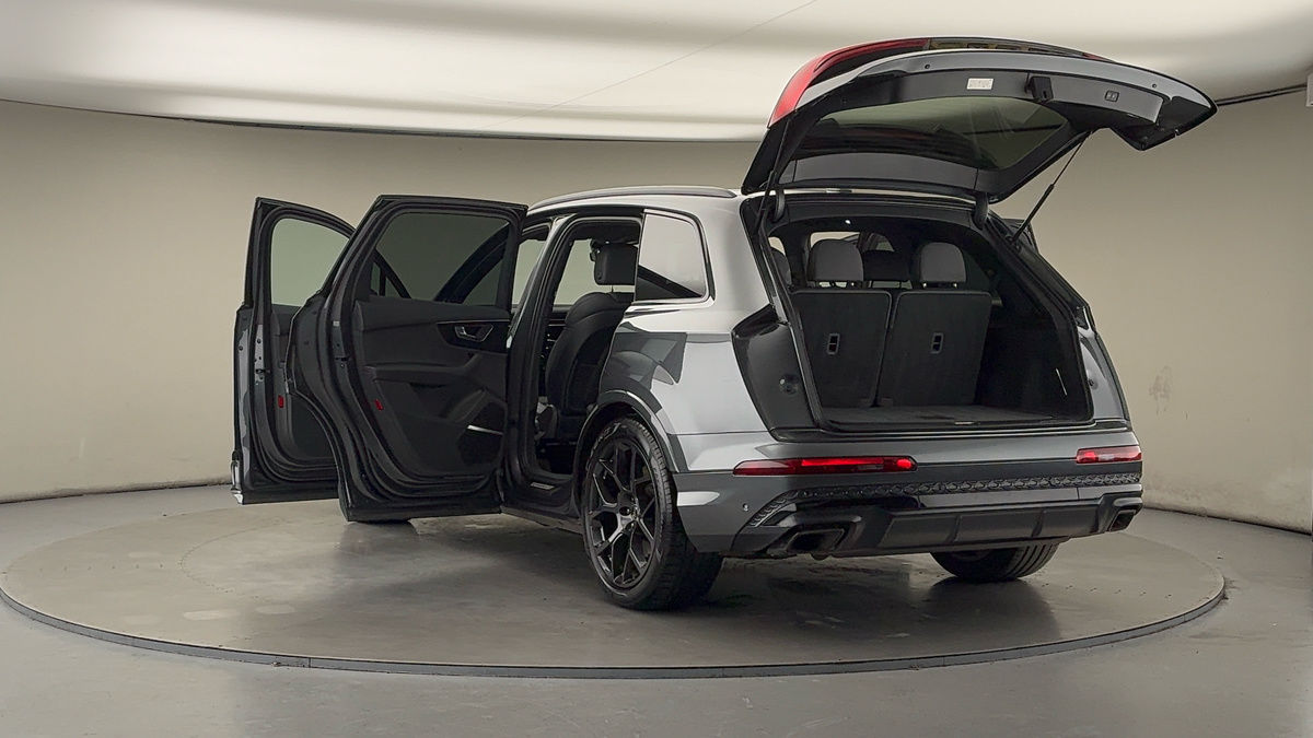 Audi Q7 Image 23