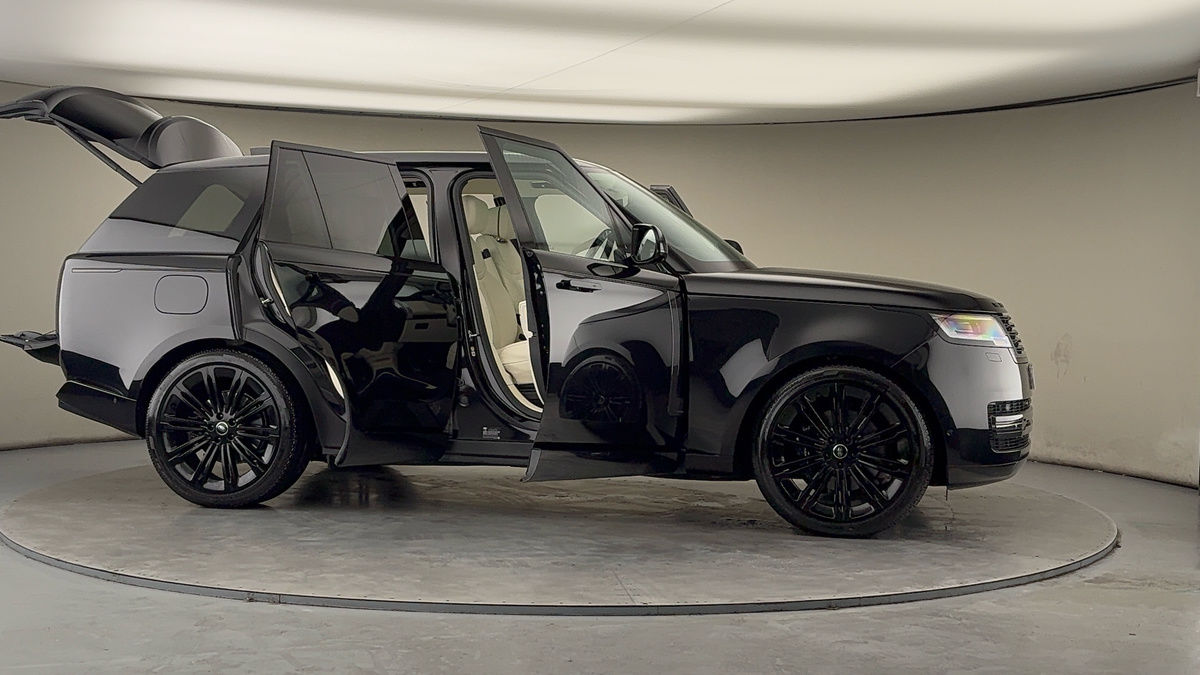 More views of Land Rover Range Rover