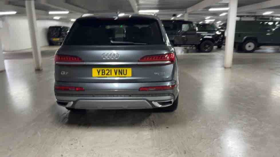 More views of Audi Q7