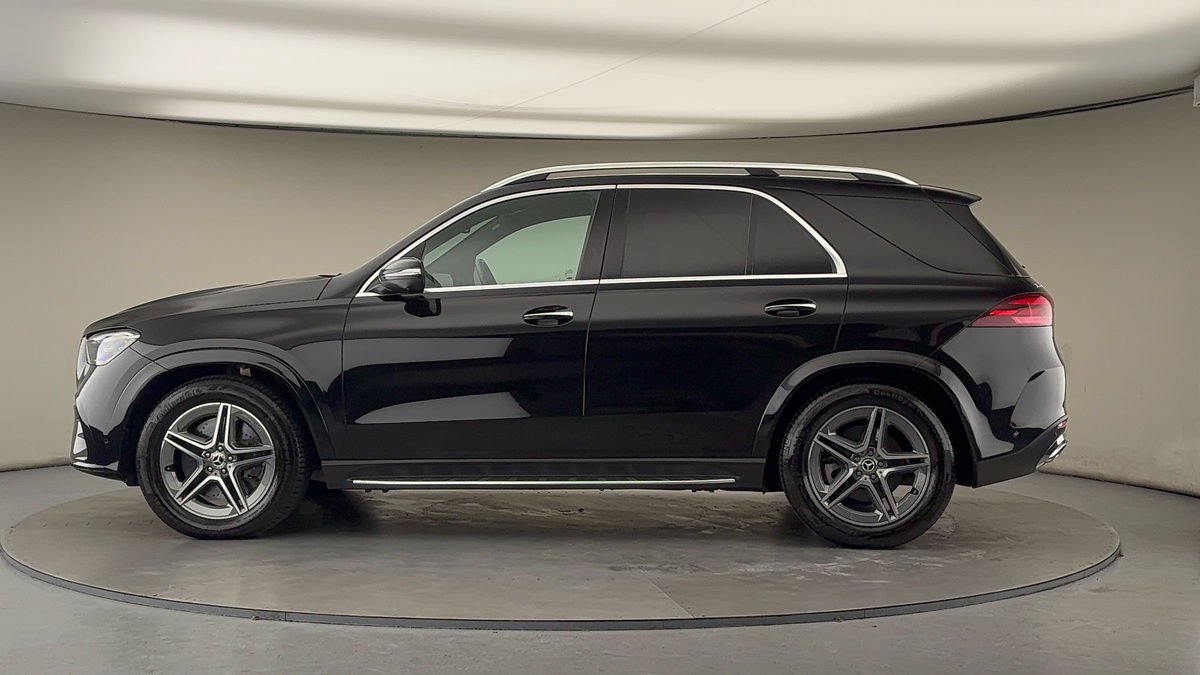 More views of Mercedes-Benz GLE