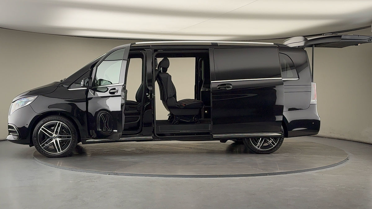 More views of Mercedes-Benz V Class