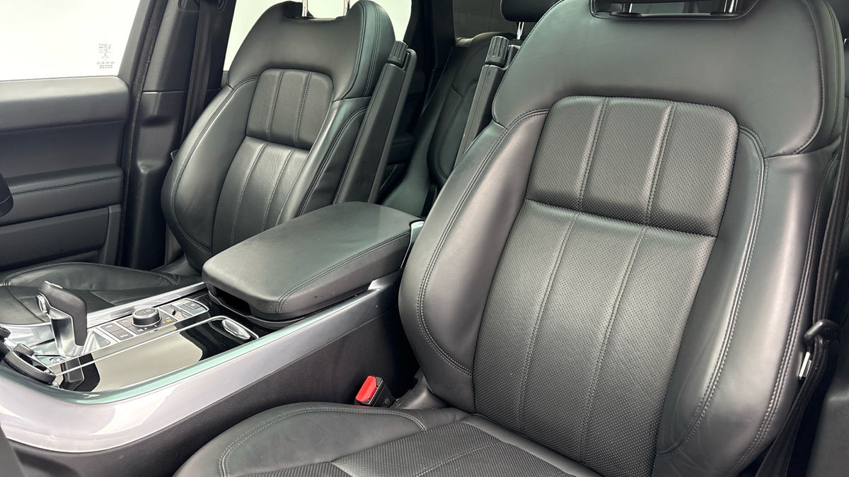 Land Rover Range Rover Sport Image 7
