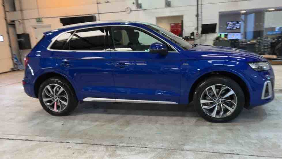 More views of Audi Q5