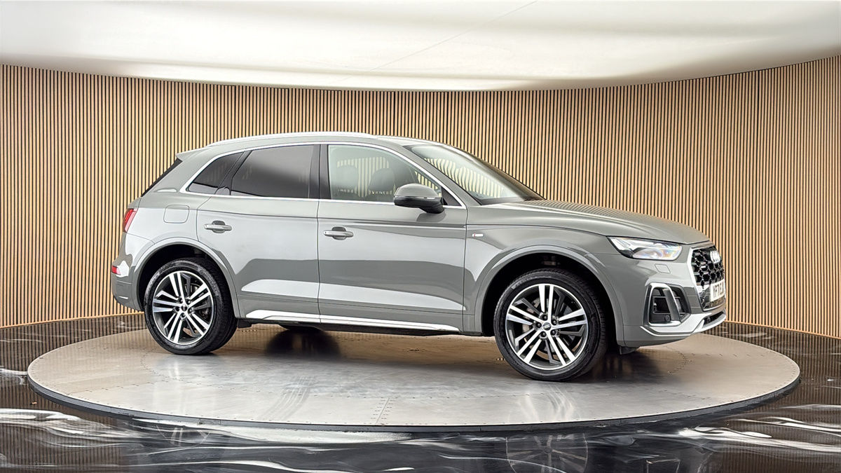 More views of Audi Q5