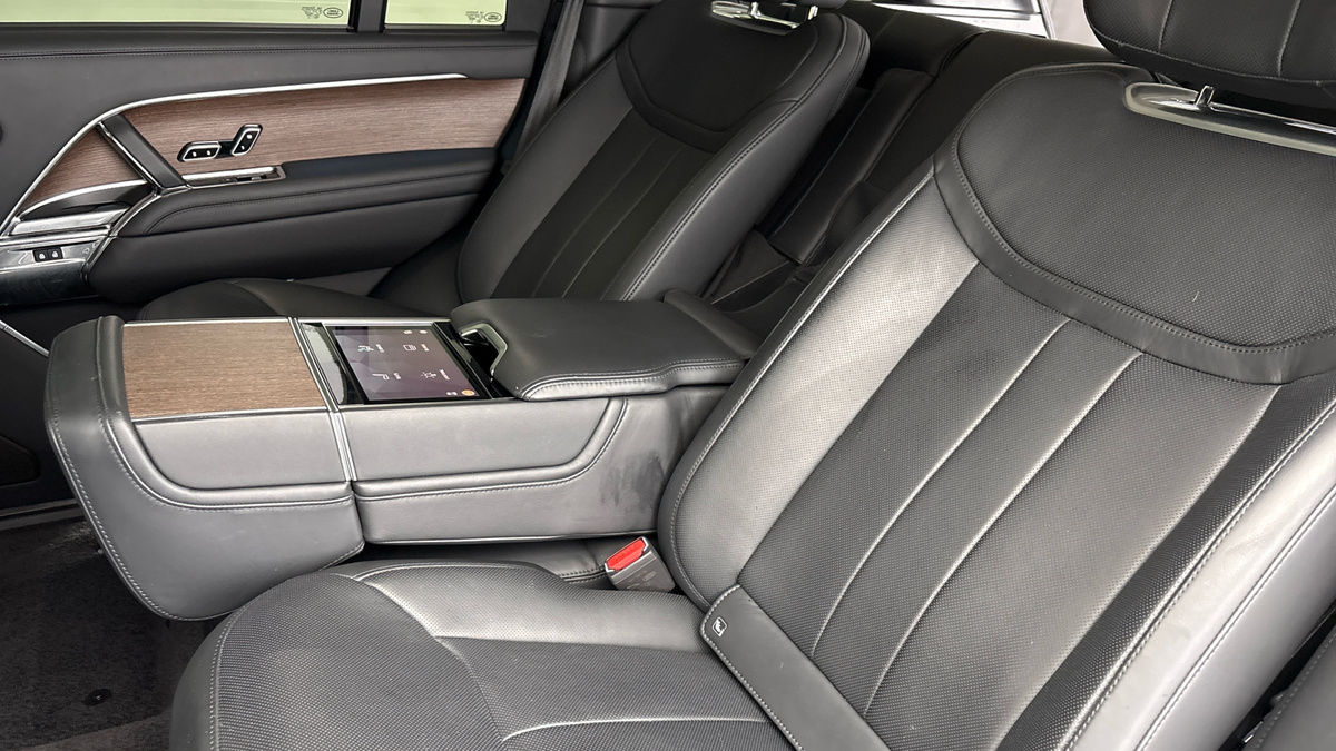 Land Rover Range Rover Image 9