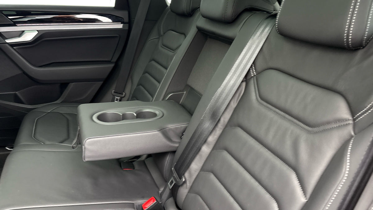 Volkswagen Touareg Image 9