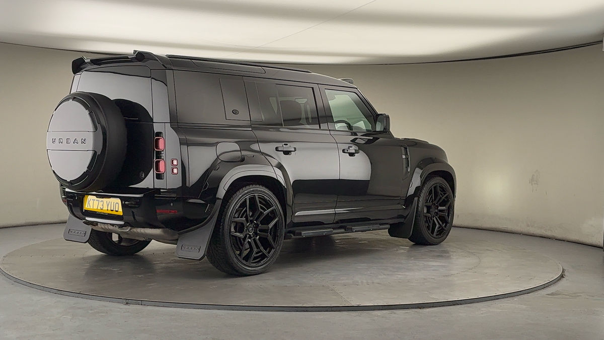 Land Rover Defender 110 Urban Image 21