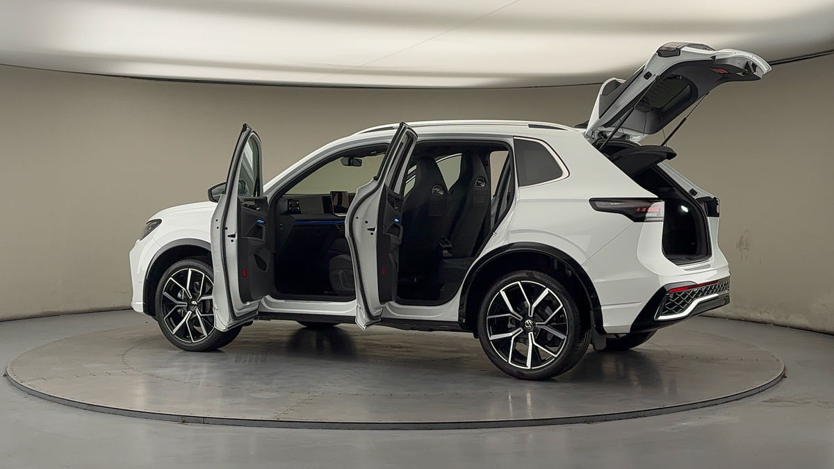 More views of Volkswagen Tiguan