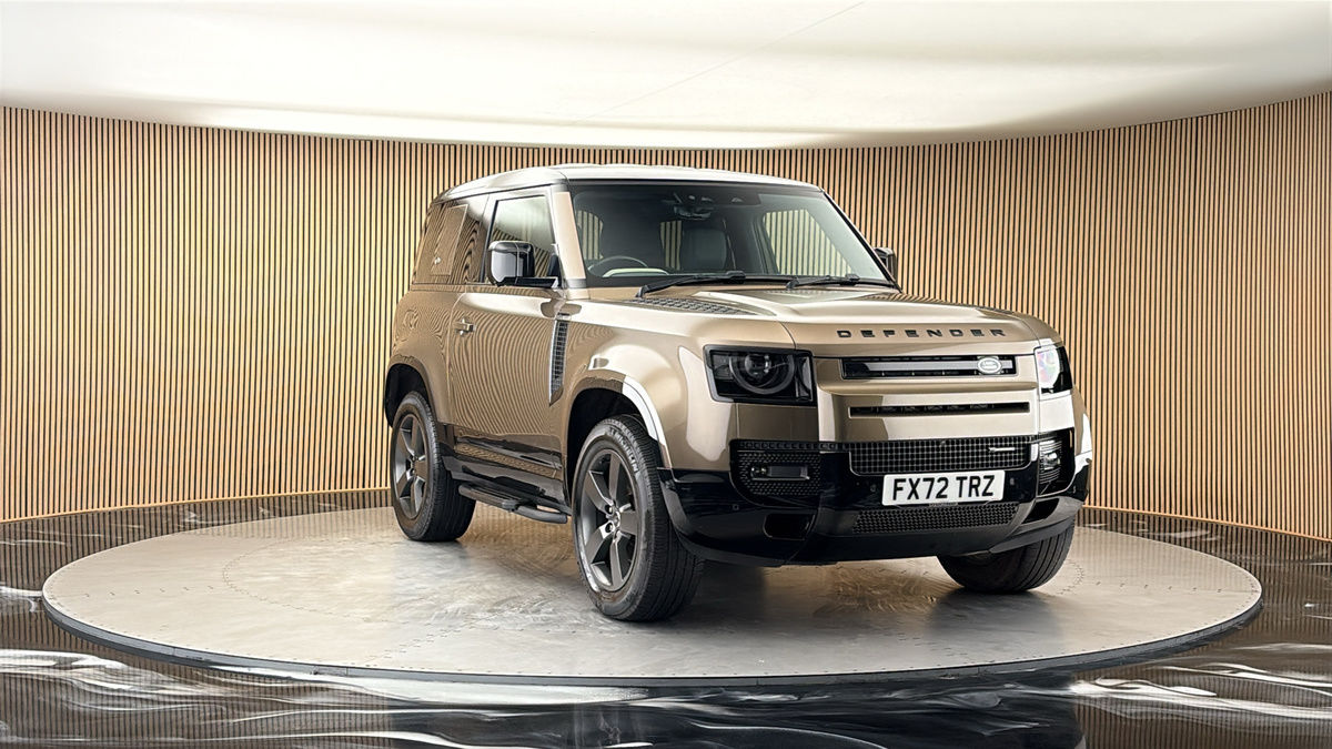 More views of Land Rover Defender 90