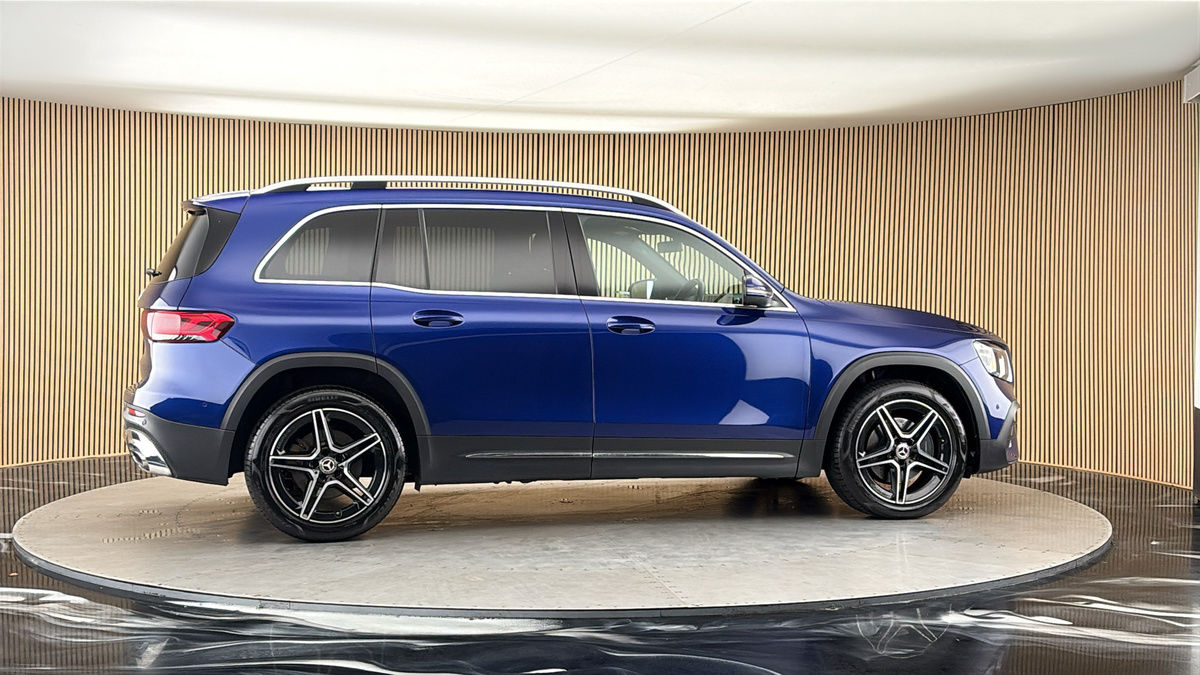 More views of Mercedes-Benz GLB
