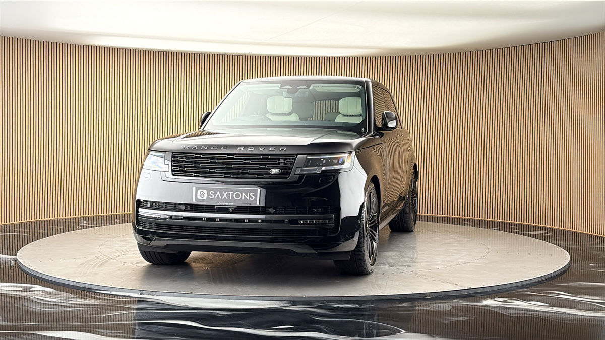 More views of Land Rover Range Rover