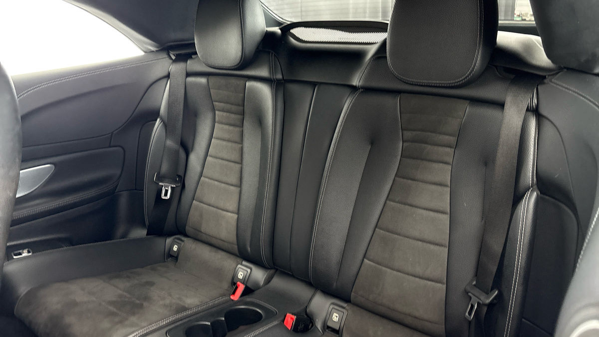 Mercedes-Benz E Class Image 8