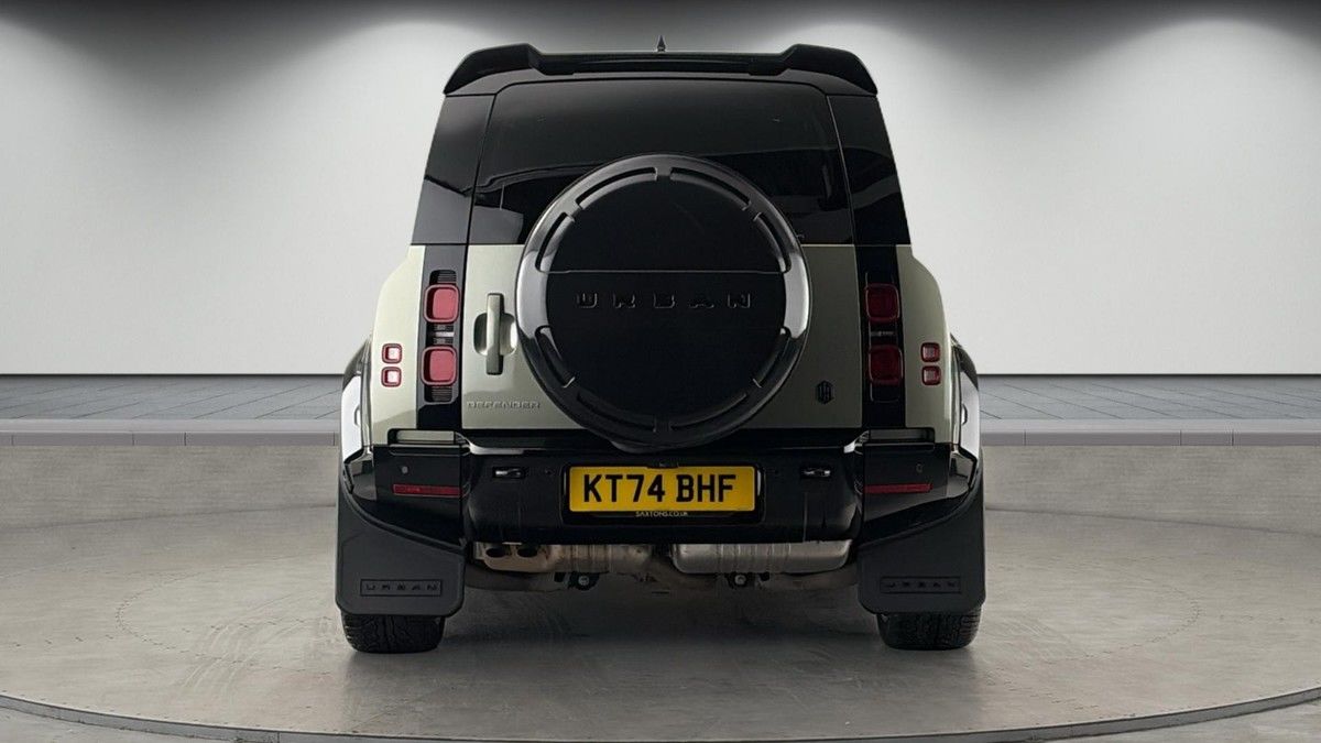 Land Rover Defender 110 Urban Image 4