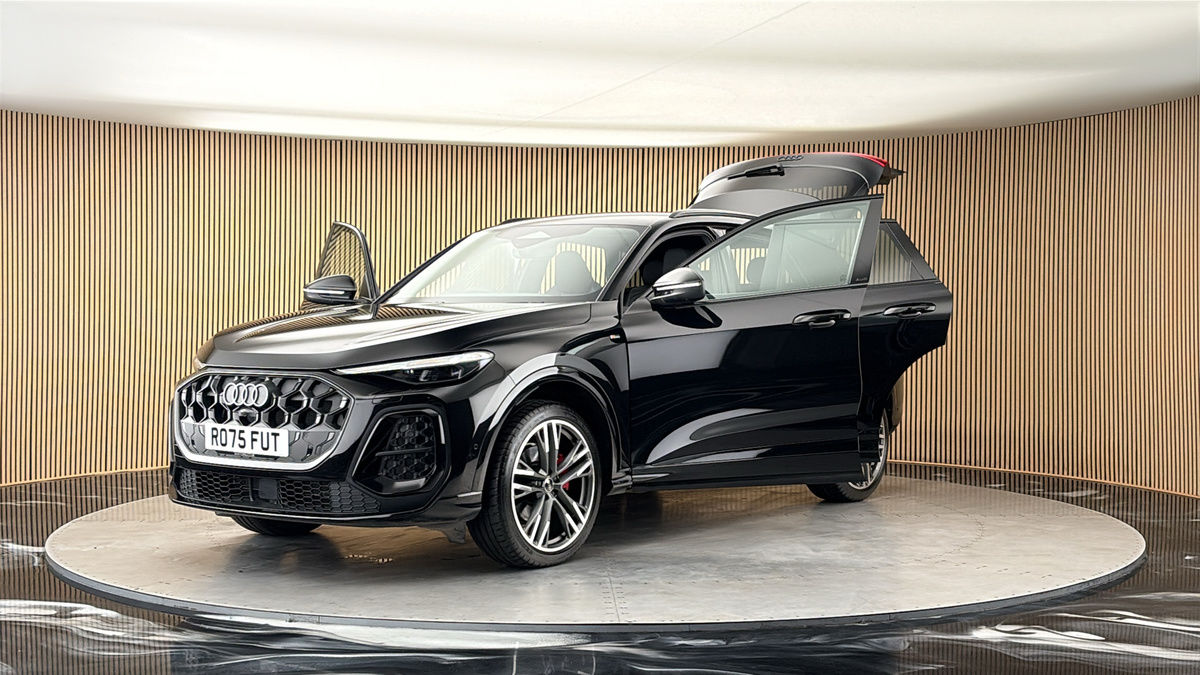 More views of Audi Q5