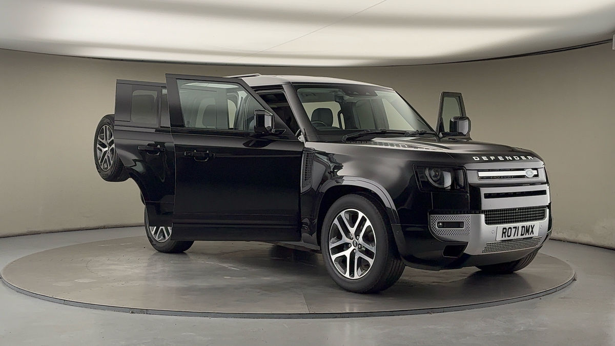 More views of Land Rover Defender 110